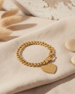 CHUNKY CHAIN WITH HEART CHARM BRACELET - 18k plate Jewelry Laurel + August