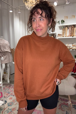 CHILI OIL MOCK NECK SWEATSHIRTS