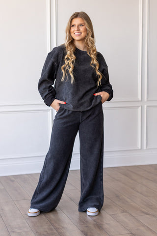 ESSENTIAL CORDED CREW COLLECTION - WASHED BLACK - ETA 11/15 Sweatshirt Moon Ryder Corded